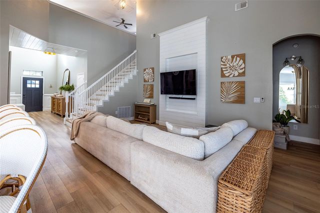 109 BEDFORD COURT, Deland, FL 32724