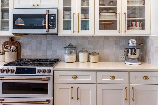 109 BEDFORD COURT, Deland, FL 32724