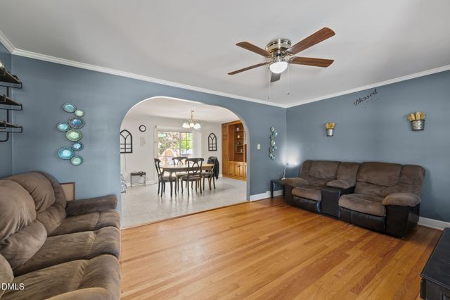 811 Wagoner Road, Elon, NC 27244