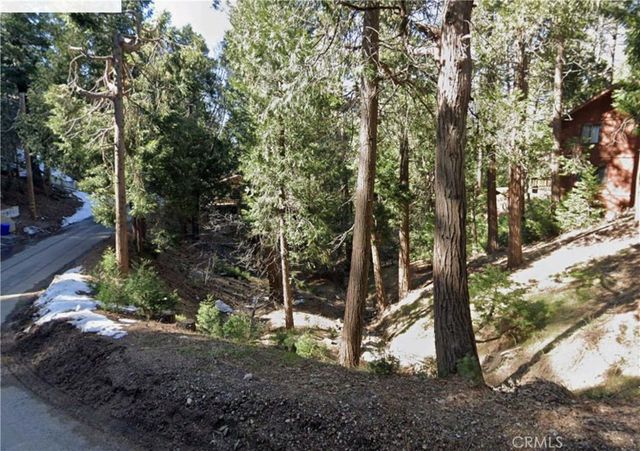 24148 Cresta, Crestline, CA 92325
