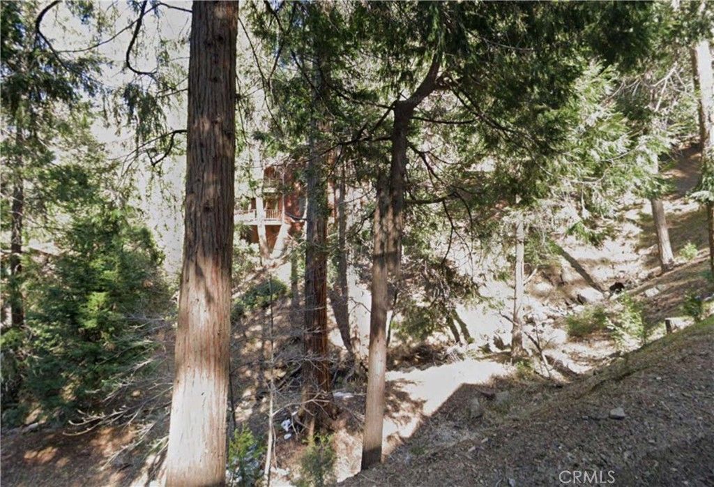 24148 Cresta, Crestline, CA 92325