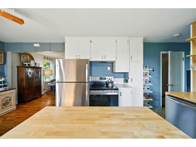 1003 COLLEGE St, Milton Freewater, OR 97862