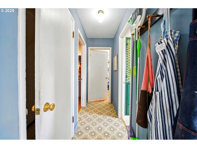 1003 COLLEGE St, Milton Freewater, OR 97862