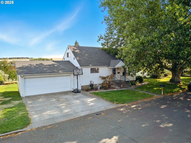 1003 COLLEGE St, Milton Freewater, OR 97862