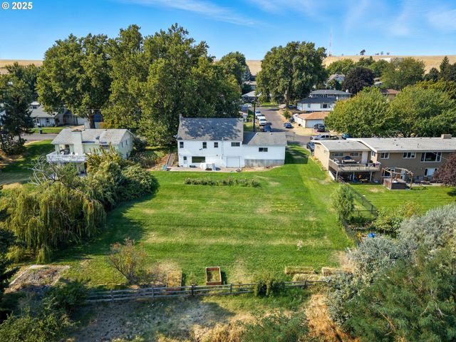 1003 COLLEGE St, Milton Freewater, OR 97862