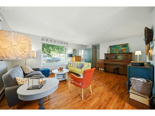 1003 COLLEGE St, Milton Freewater, OR 97862