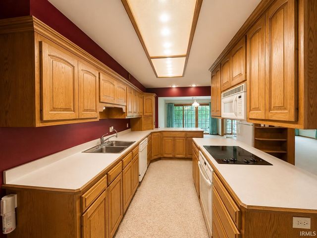 14415 Lawarence Lake Drive, Plymouth, IN 46563