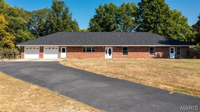 610 Rotary Street, Gillespie, IL 62033