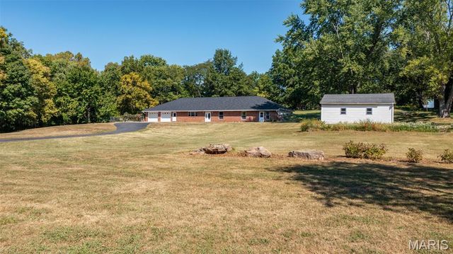 610 Rotary Street, Gillespie, IL 62033