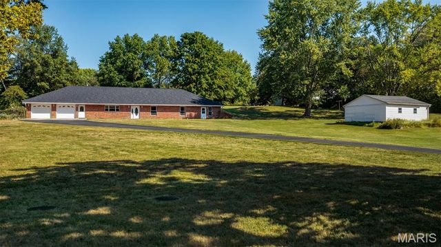 610 Rotary Street, Gillespie, IL 62033