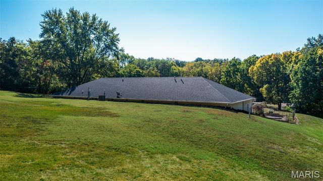 610 Rotary Street, Gillespie, IL 62033