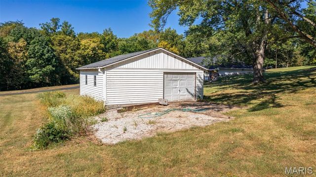 610 Rotary Street, Gillespie, IL 62033