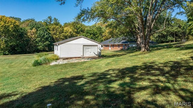 610 Rotary Street, Gillespie, IL 62033