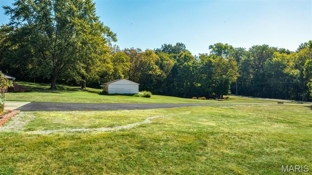 610 Rotary Street, Gillespie, IL 62033