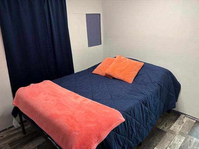 3213 Old River Road, Evansville, IN 47715