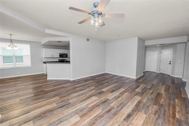 3901 SERENADE LANE 1, Lakeland, FL 33811