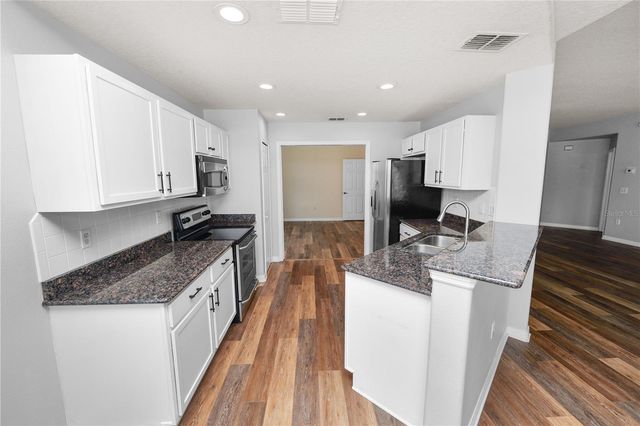 3901 SERENADE LANE 1, Lakeland, FL 33811