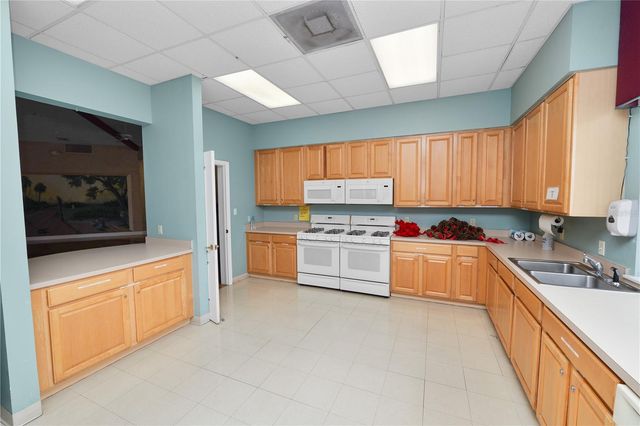 3901 SERENADE LANE 1, Lakeland, FL 33811