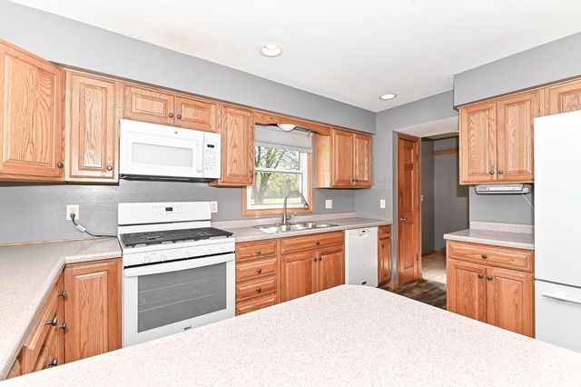9061 S 83rd STREET, Franklin, WI 53132
