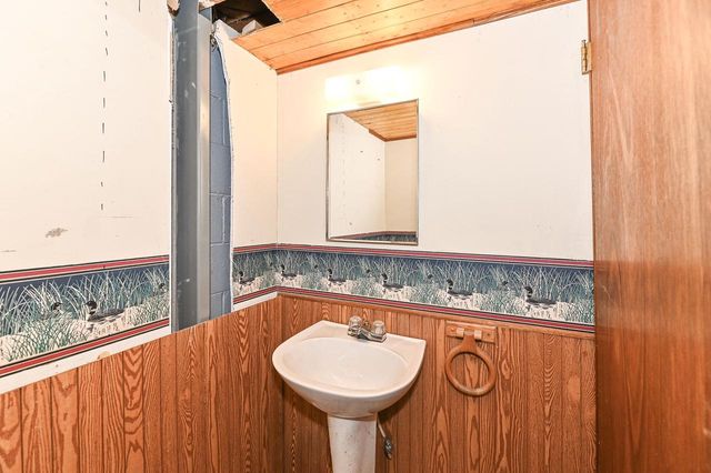 9061 S 83rd STREET, Franklin, WI 53132