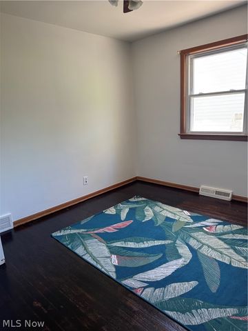 1322 Caryl Drive, Bedford, OH 44146