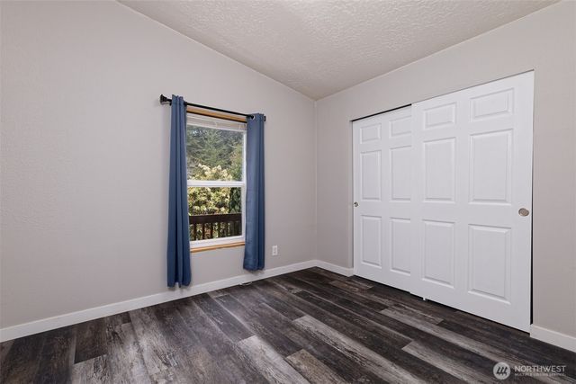 4080 W Shelton Matlock Road, Shelton, WA 98584