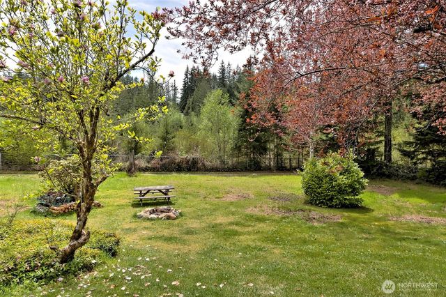 4080 W Shelton Matlock Road, Shelton, WA 98584