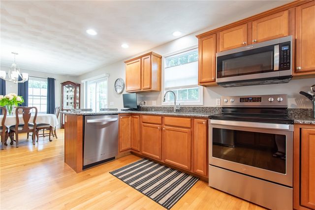1289 Diamond Hill Road, Woonsocket, RI 02895