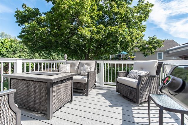 1289 Diamond Hill Road, Woonsocket, RI 02895