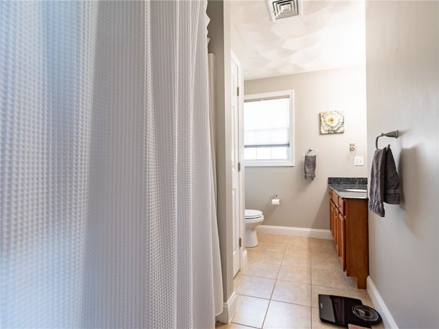 1289 Diamond Hill Road, Woonsocket, RI 02895