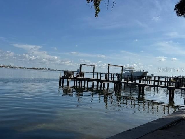 7200 SUNSHINE SKYWAY LANE S 15F, St Petersburg, FL 33711