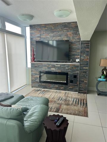 7200 SUNSHINE SKYWAY LANE S 15F, St Petersburg, FL 33711