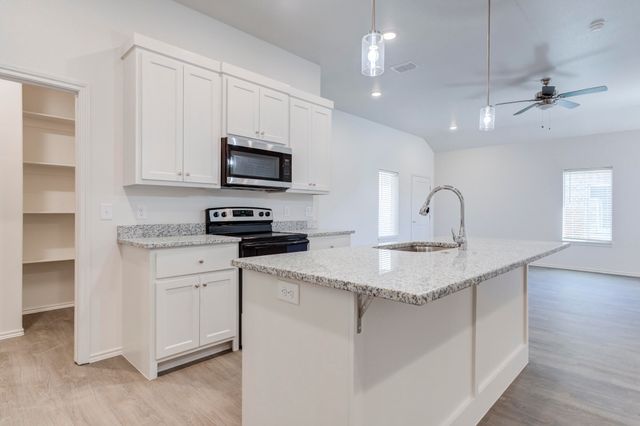 7007 40th Street, Lubbock, TX 79407