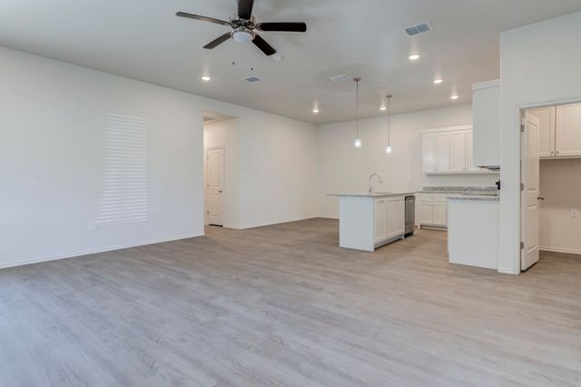 7007 40th Street, Lubbock, TX 79407