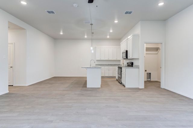 7007 40th Street, Lubbock, TX 79407