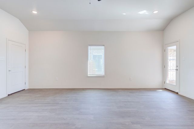 7007 40th Street, Lubbock, TX 79407