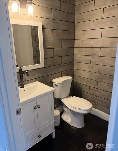 7500 NE Harborview Drive, Poulsbo, WA 98370