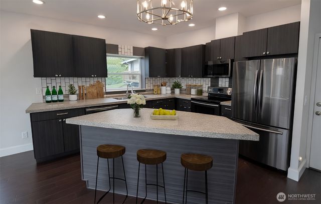 7500 NE Harborview Drive, Poulsbo, WA 98370