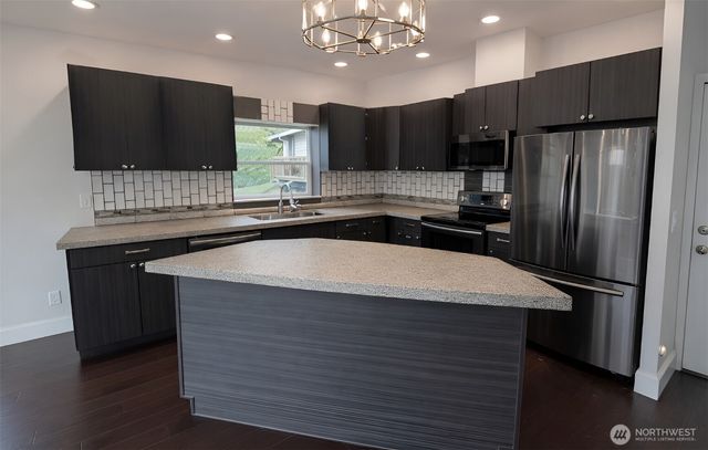 7500 NE Harborview Drive, Poulsbo, WA 98370