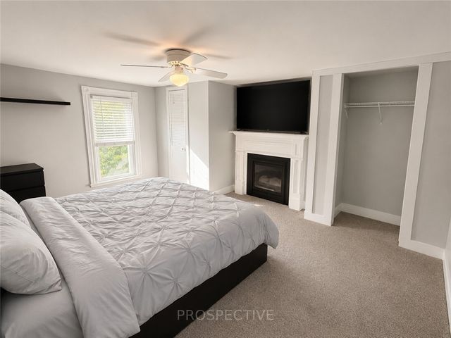 2067 Broadway Ave, Hempfield Twp, PA 15601
