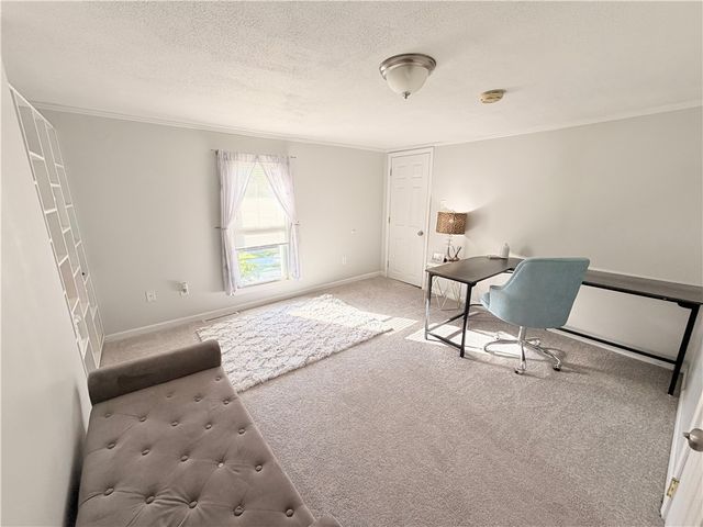 2067 Broadway Ave, Hempfield Twp, PA 15601