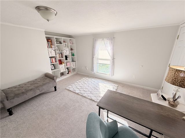 2067 Broadway Ave, Hempfield Twp, PA 15601