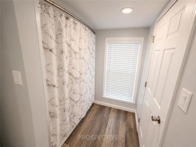 2067 Broadway Ave, Hempfield Twp, PA 15601