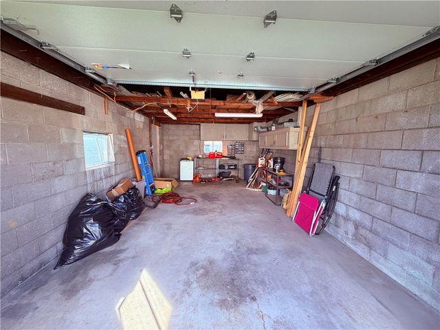 2067 Broadway Ave, Hempfield Twp, PA 15601