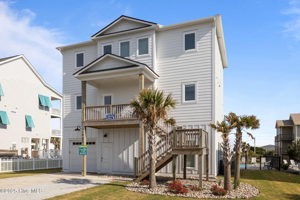 Image 2 of property listing at 1903 Emerald Drive, Emerald Isle, NC 28594