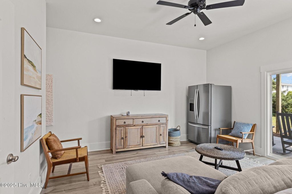 Image 34 of property listing at 1903 Emerald Drive, Emerald Isle, NC 28594