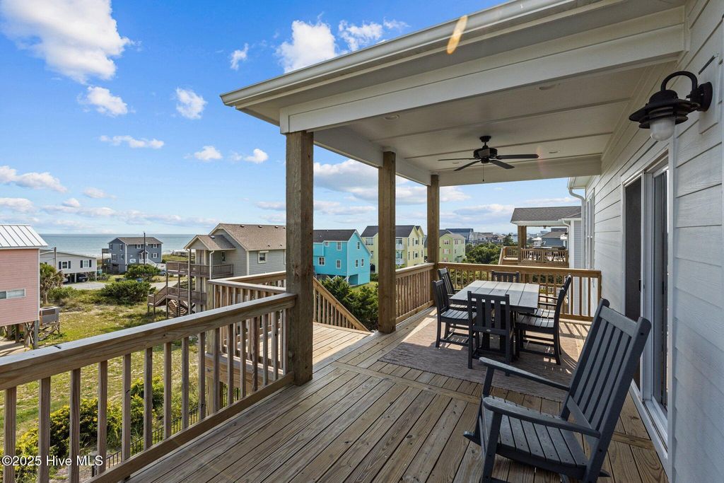 Image 41 of property listing at 1903 Emerald Drive, Emerald Isle, NC 28594