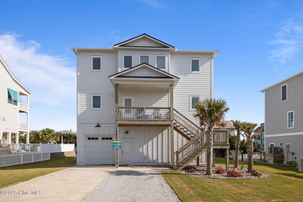 Image 59 of property listing at 1903 Emerald Drive, Emerald Isle, NC 28594