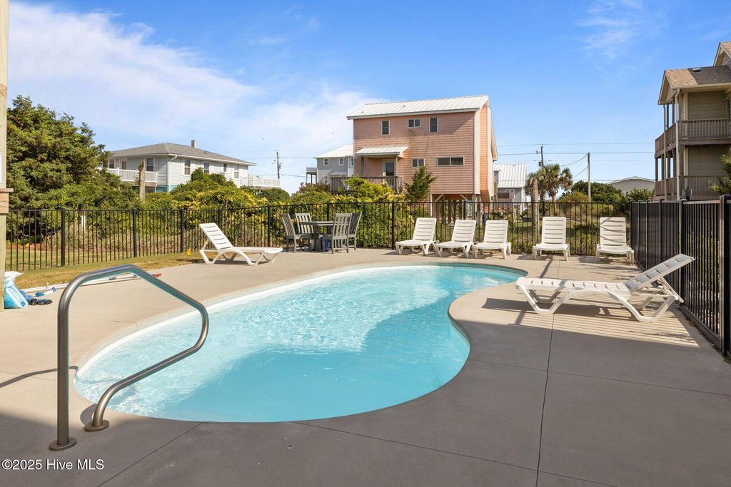 Image 60 of property listing at 1903 Emerald Drive, Emerald Isle, NC 28594