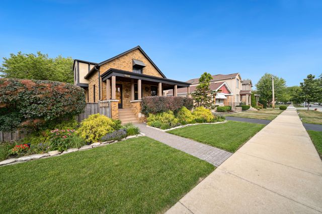 7246 N Oleander Avenue, Chicago, IL 60631